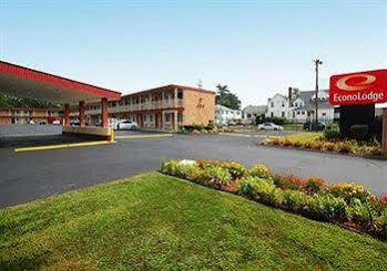 Economy Hotel *